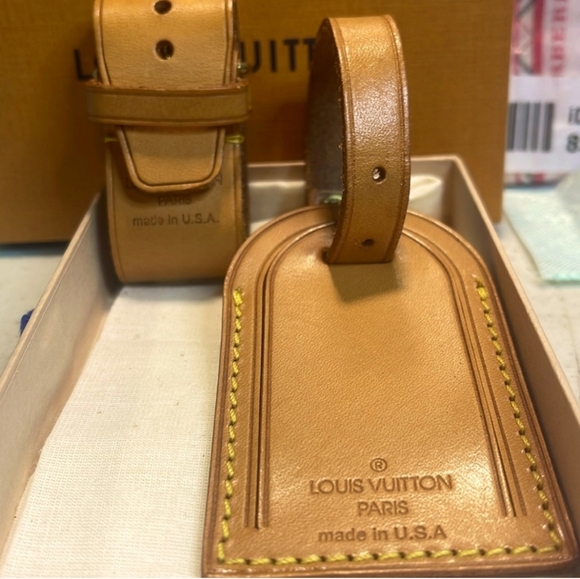 EXCELLENT condition Louis Vuitton Luggage Tag Poignet Vachetta Leather 🥰 - Picture 1 of 5